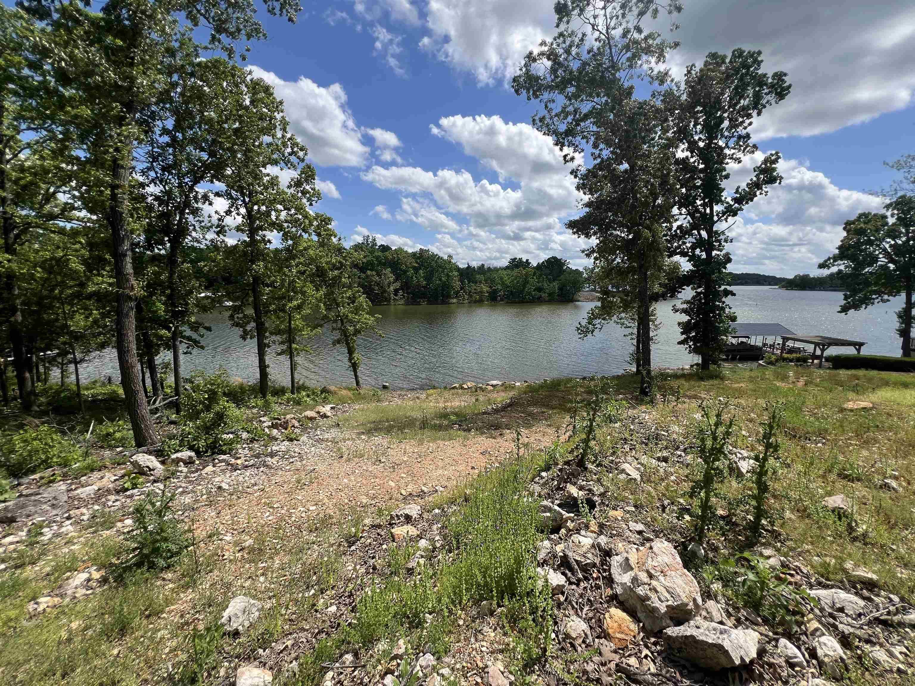 Horseshoe Bend, AR 72512,1503 E Emerald Cove Drive