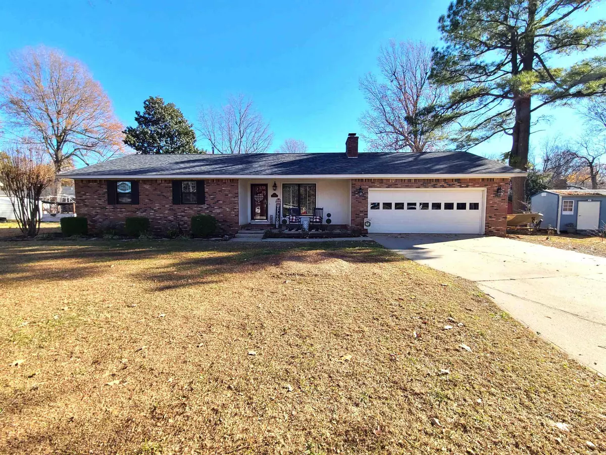 Piggott, AR 72454,811 Sugar Creek Lane