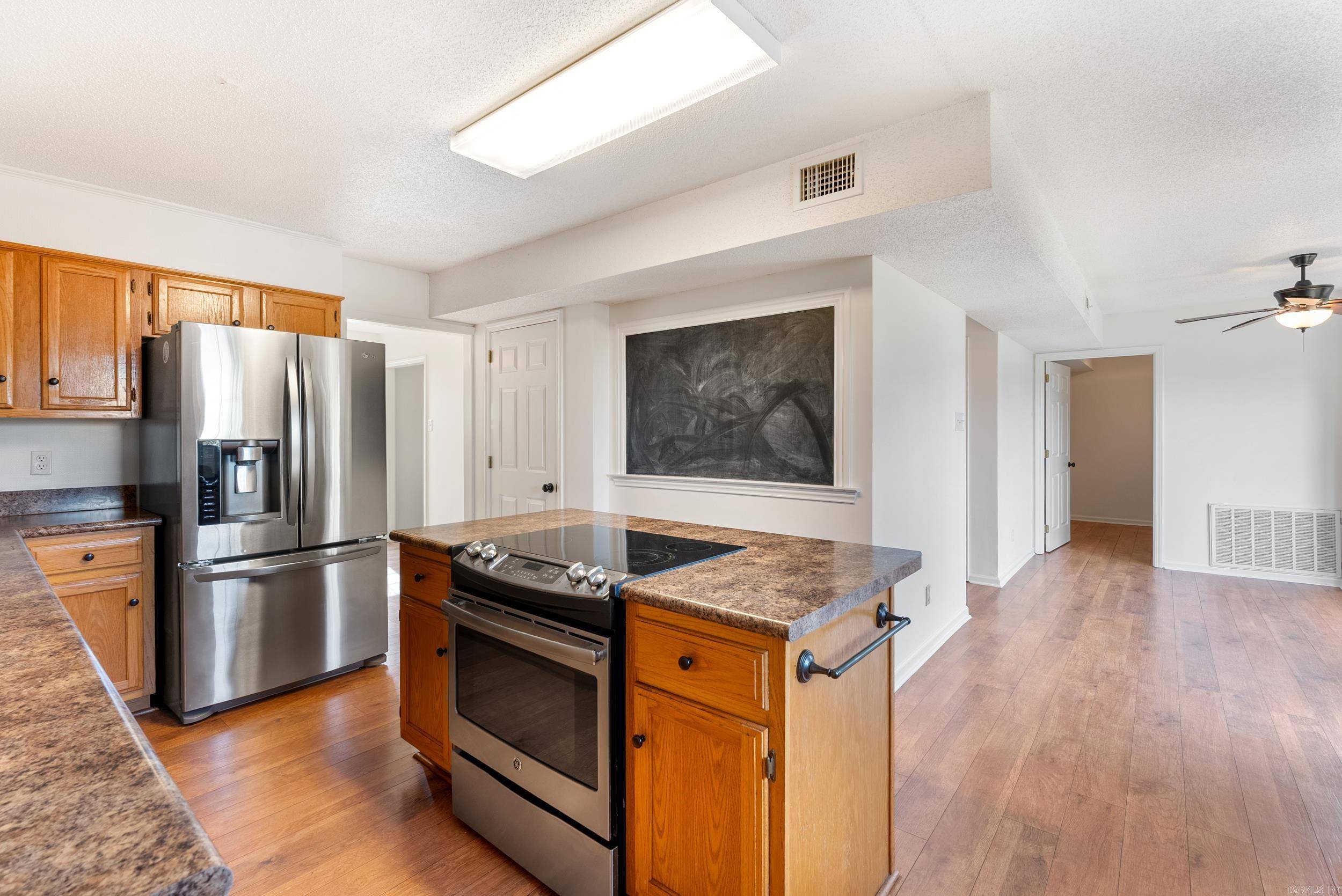 Maumelle, AR 72113,122 Apple Blossom Loop