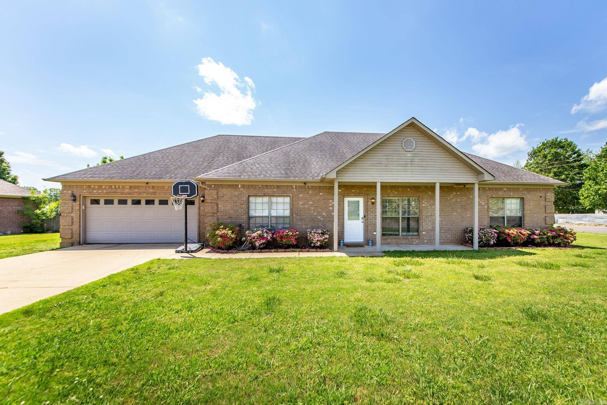 63 Vilsonia Way, Vilonia, AR 72173