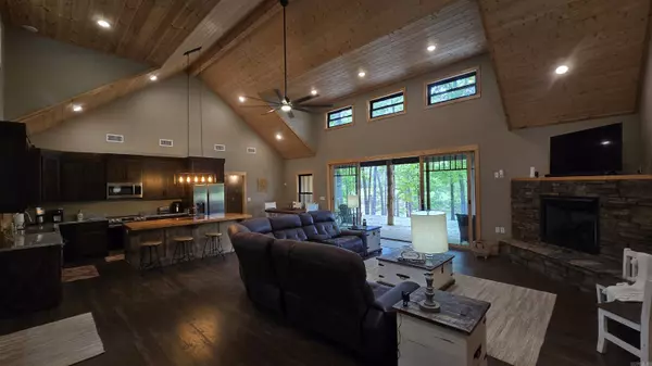 Drasco, AR 72530,350 Kustrin Dr