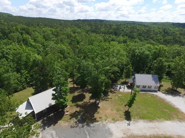 948 & 950 Sunny Slope Road, Edgemont, AR 72044