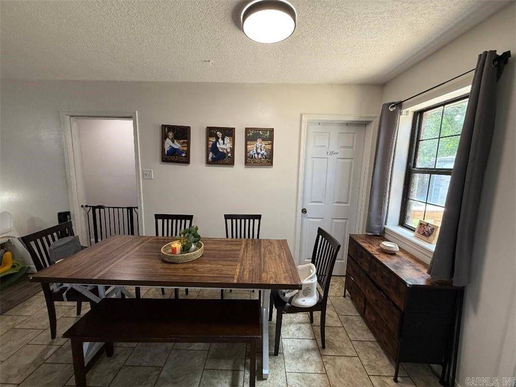 Dardanelle, AR 72834,809 Walnut St