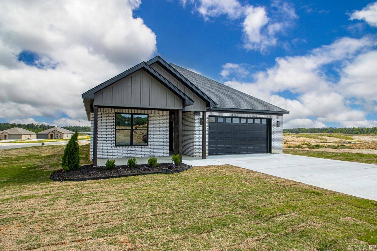Hensley, AR 72065,101 Kelton Lane