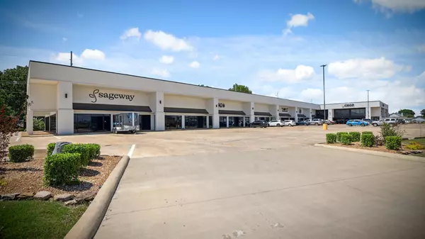 Jonesboro, AR 72401,2929 S Caraway Suite 10