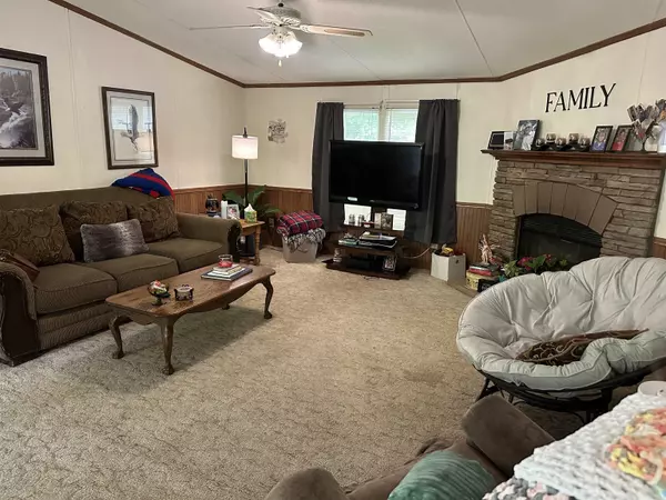 Ash Flat, AR 72513,45 Sharp Street