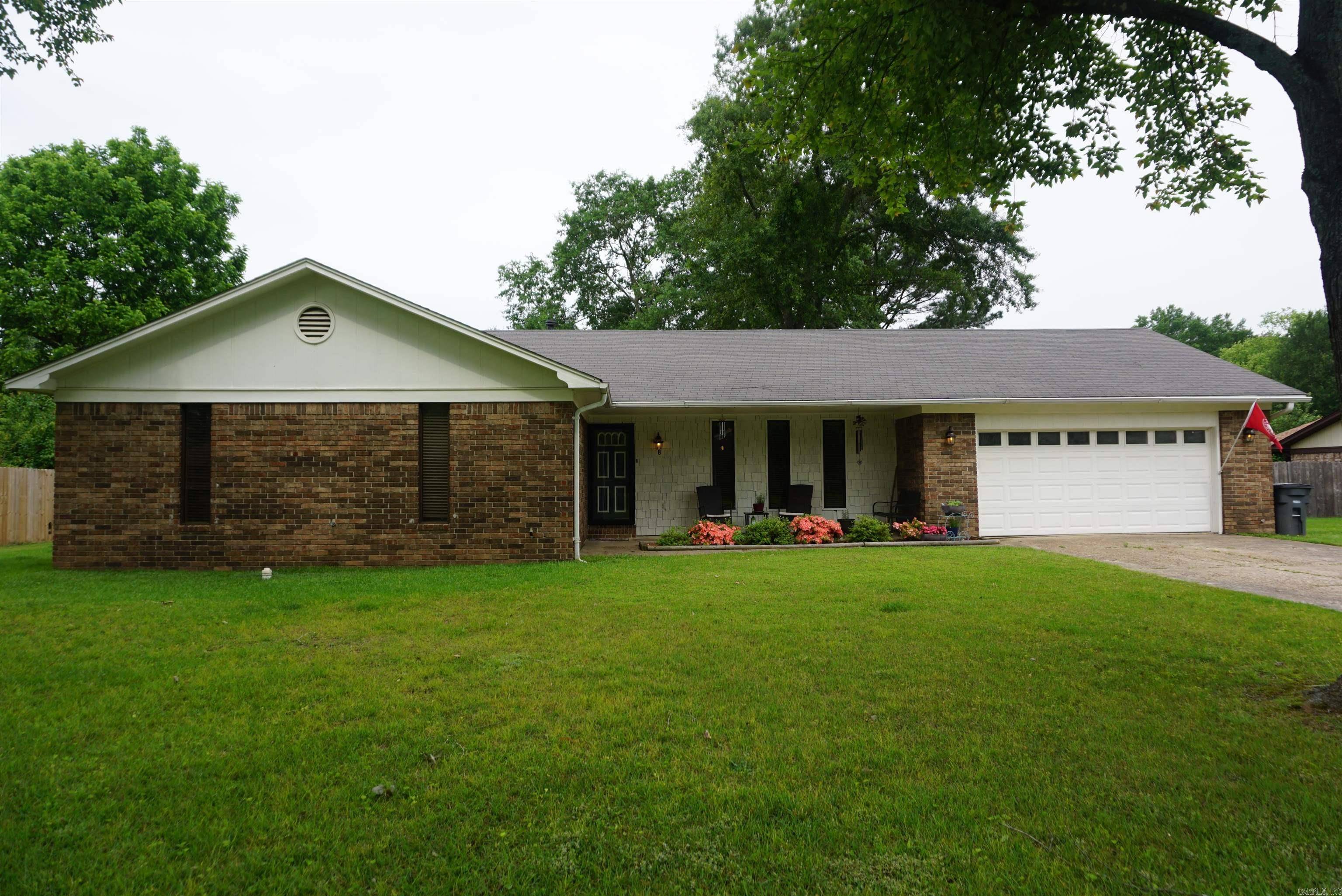 8 Tina Circle,  Searcy,  AR 72143-7215