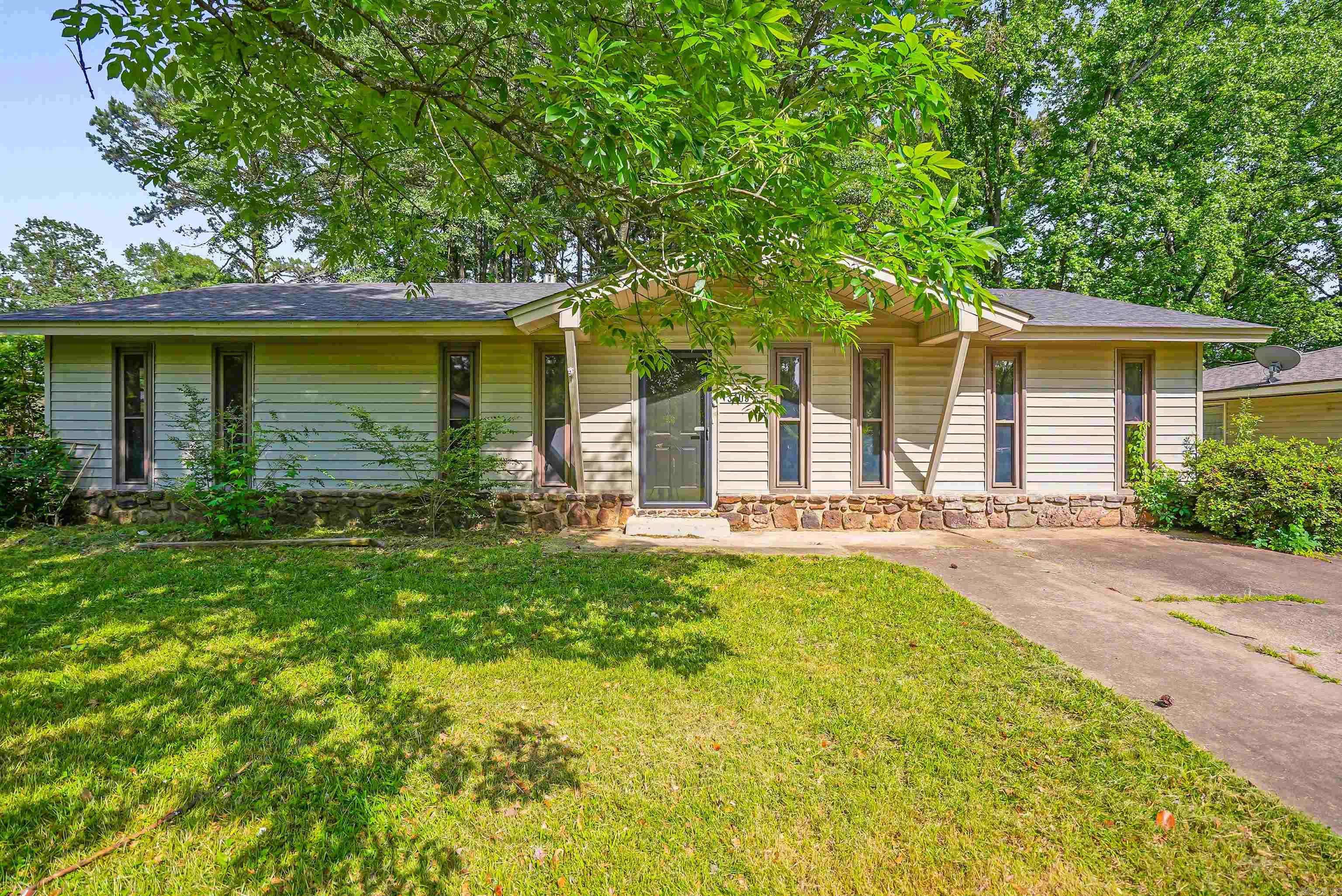 3105 Hines Drive, Jacksonville, AR 72076