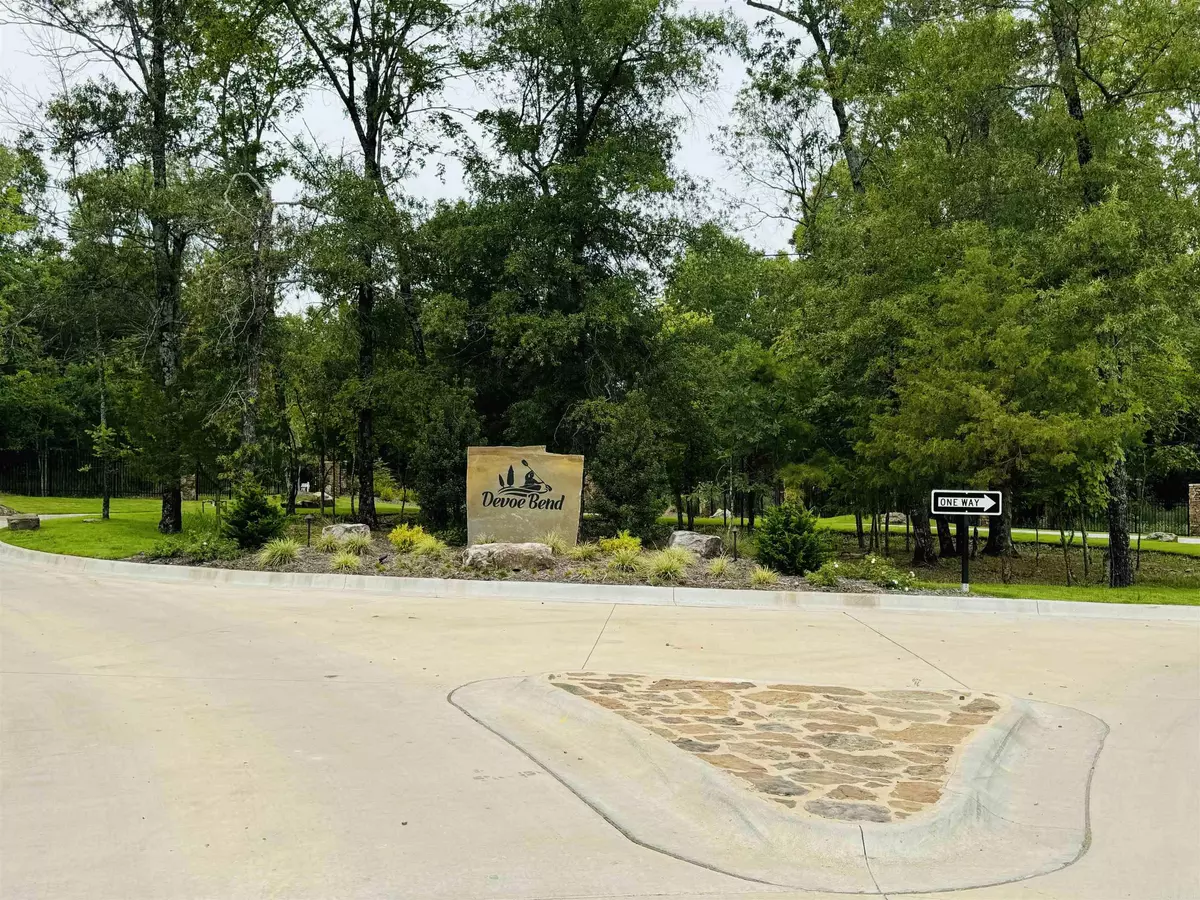Maumelle, AR 72113,206 Shagbark Trail