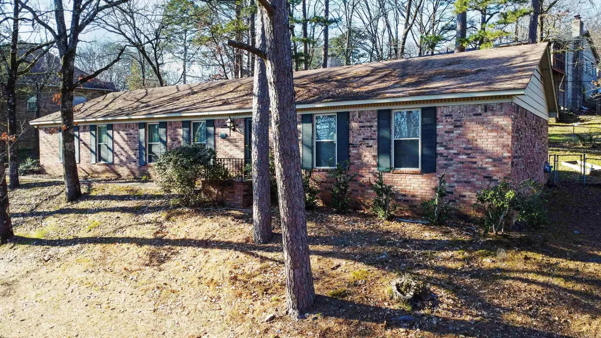 Little Rock, AR 72205,Address not disclosed