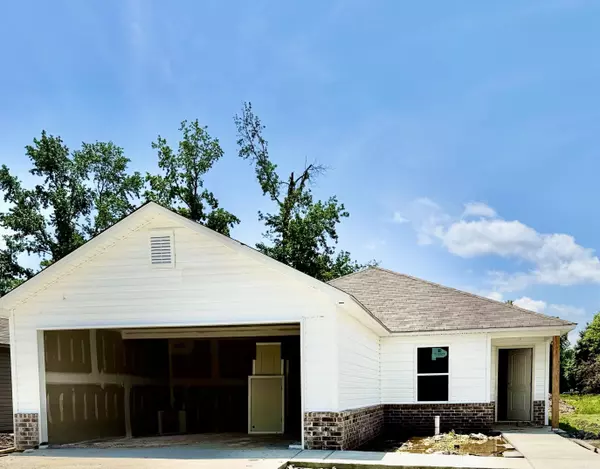 Conway, AR 72032,14 Bird House Way