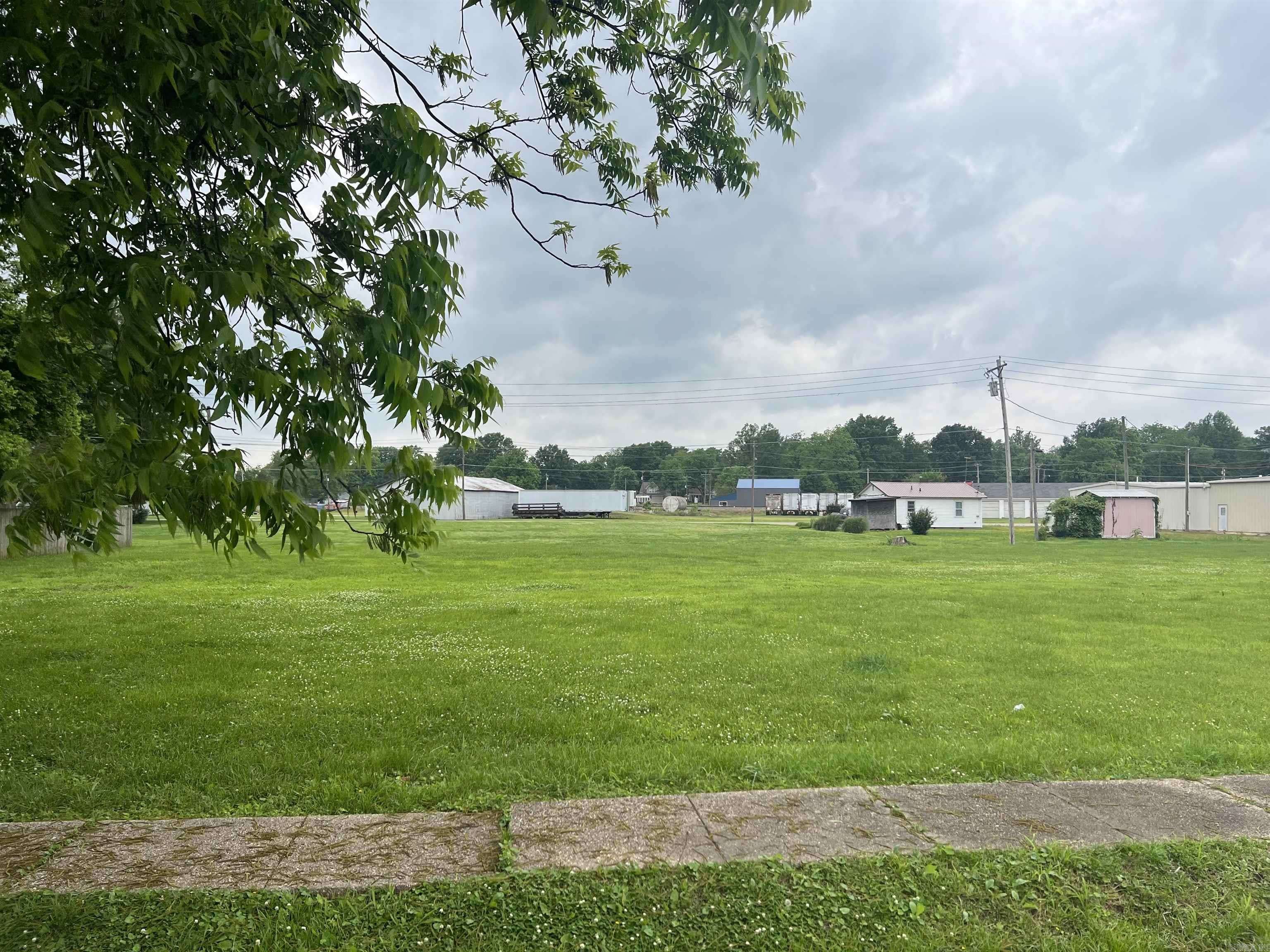 North Taylor St, Piggott, AR 72454