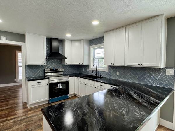 Searcy, AR 72143,3659 S Hwy 367