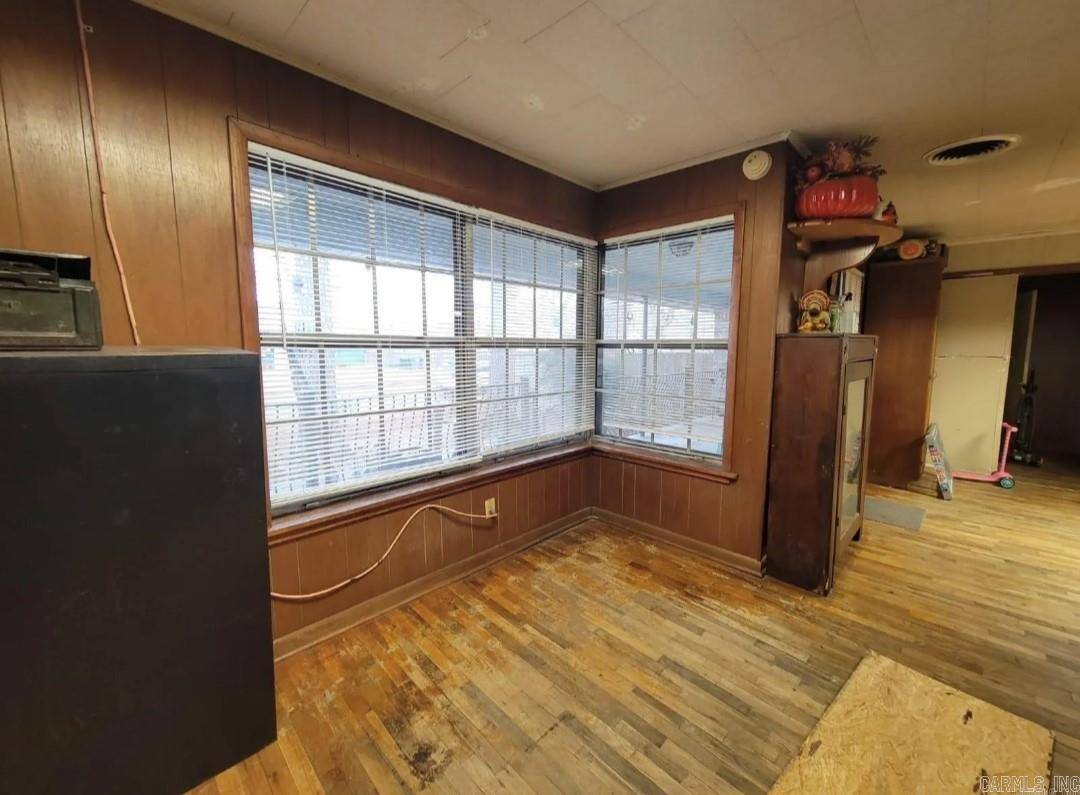 Conway, AR 72034,365 Ash Street