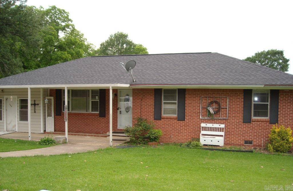 526 N 5TH Street, Hampton, AR 71744