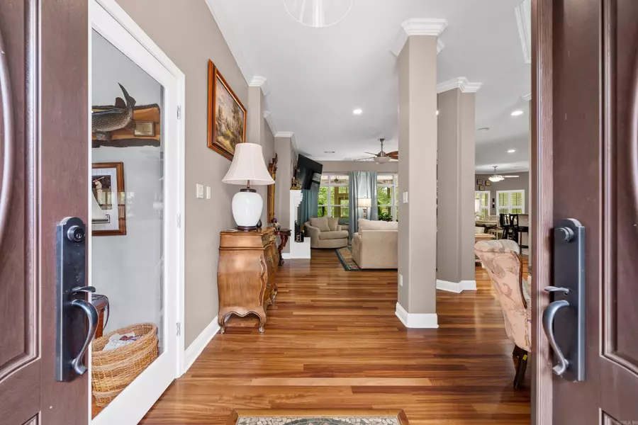 100 Lost Lake Point, Hot Springs, AR 71913