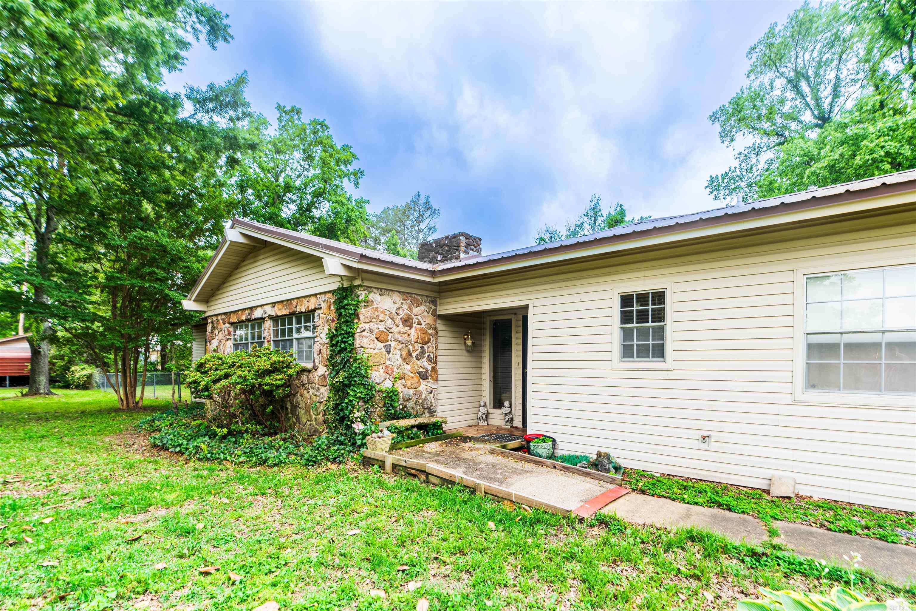 Marianna, AR 72360,2562 Highway 1
