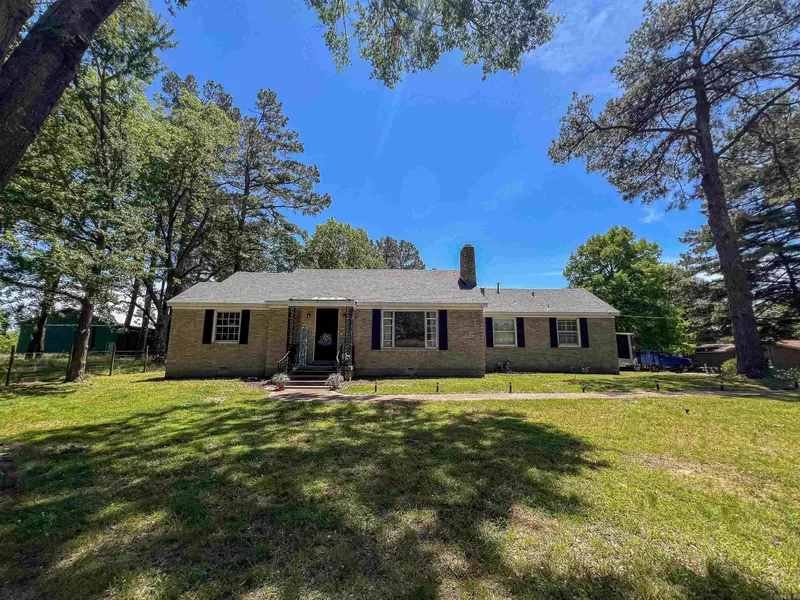 2210 Campbell Drive, Forrest City, AR 72335