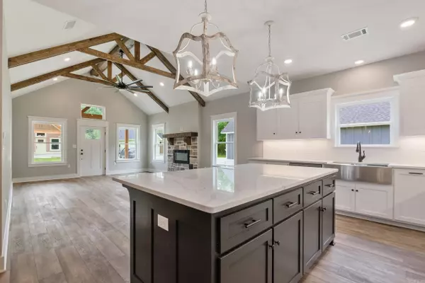 Greenbrier, AR 72058,4 Quartet Cove