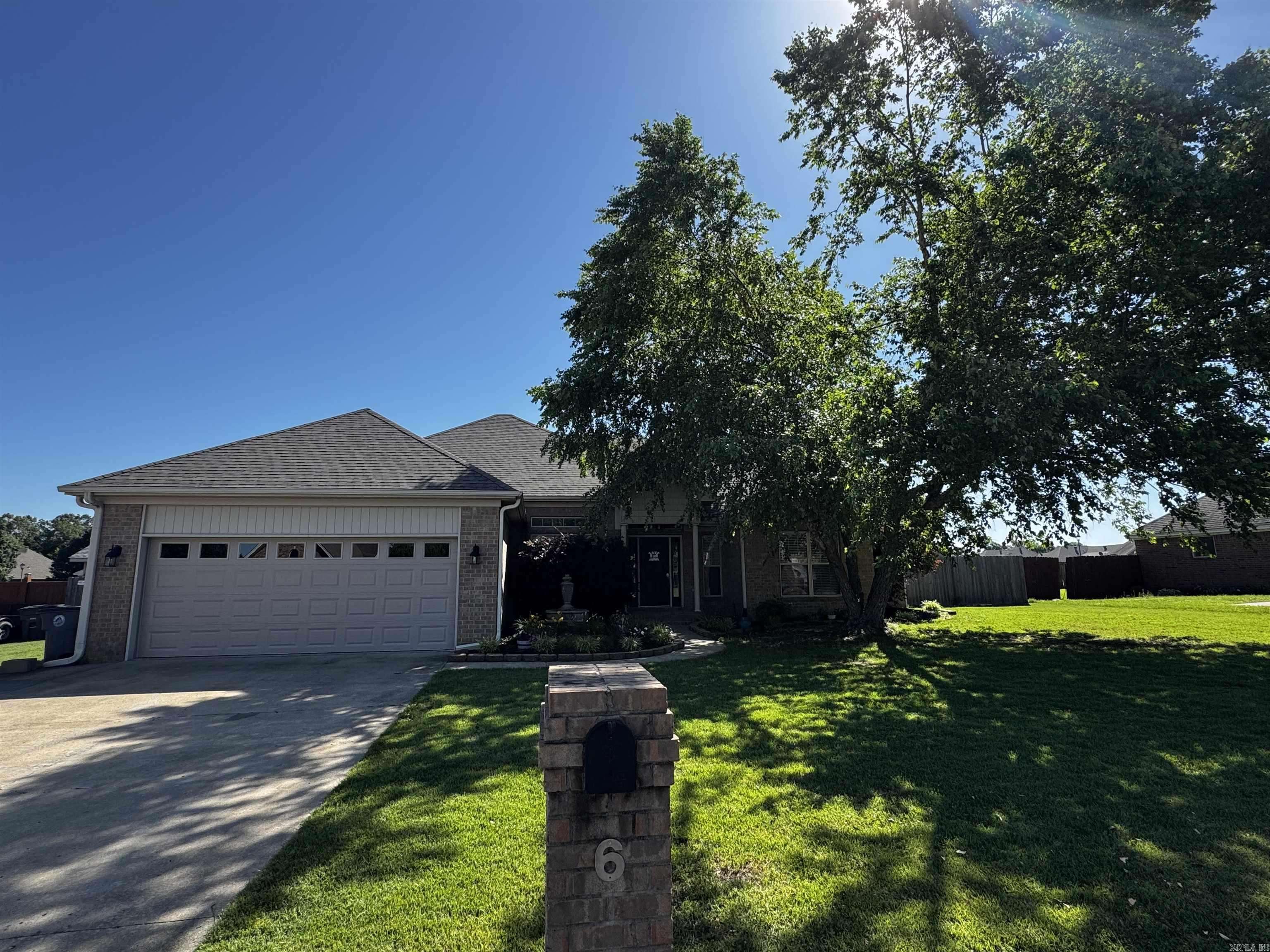 6 Palmer Court,  Searcy,  AR 72143