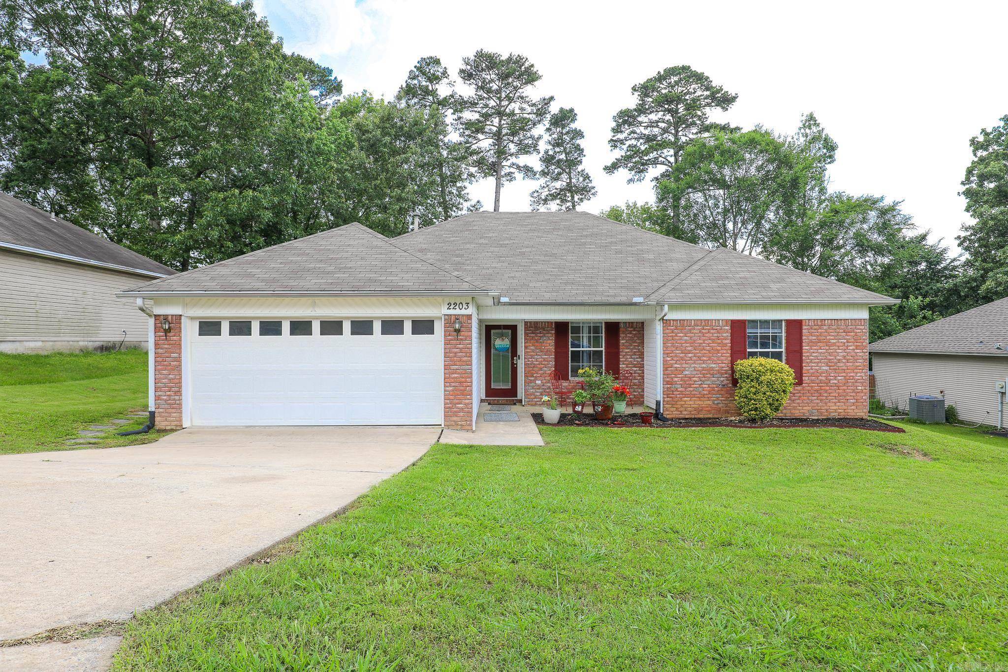 2203 Cedar Ridge Drive, Benton, AR 72015