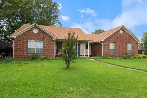 Lonoke, AR 72086,14 Eagle Drive