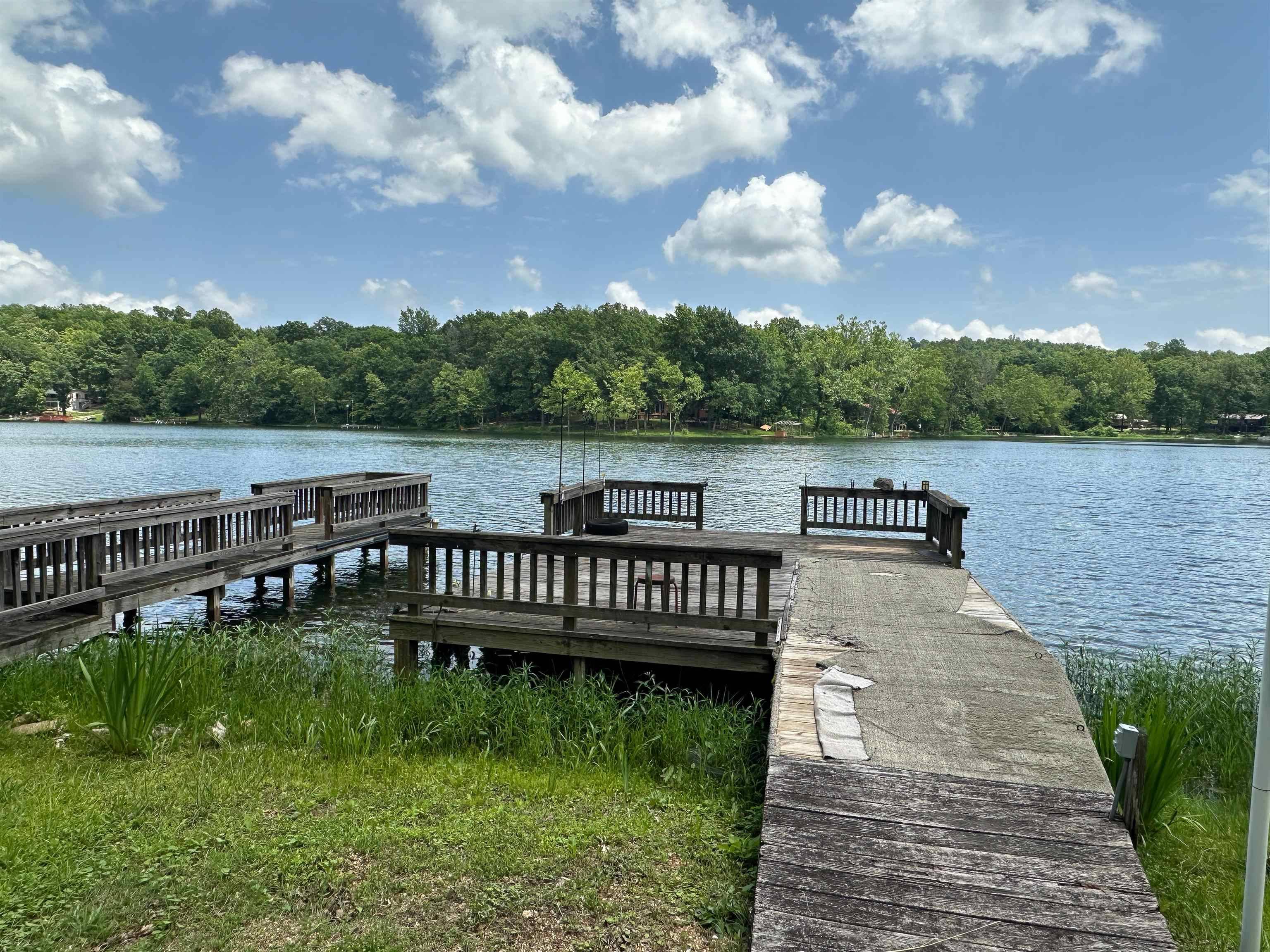 Cherokee Village, AR 72529,33 W Lakeshore Drive