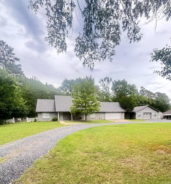 1516 Wildwood, Mena, AR 71953