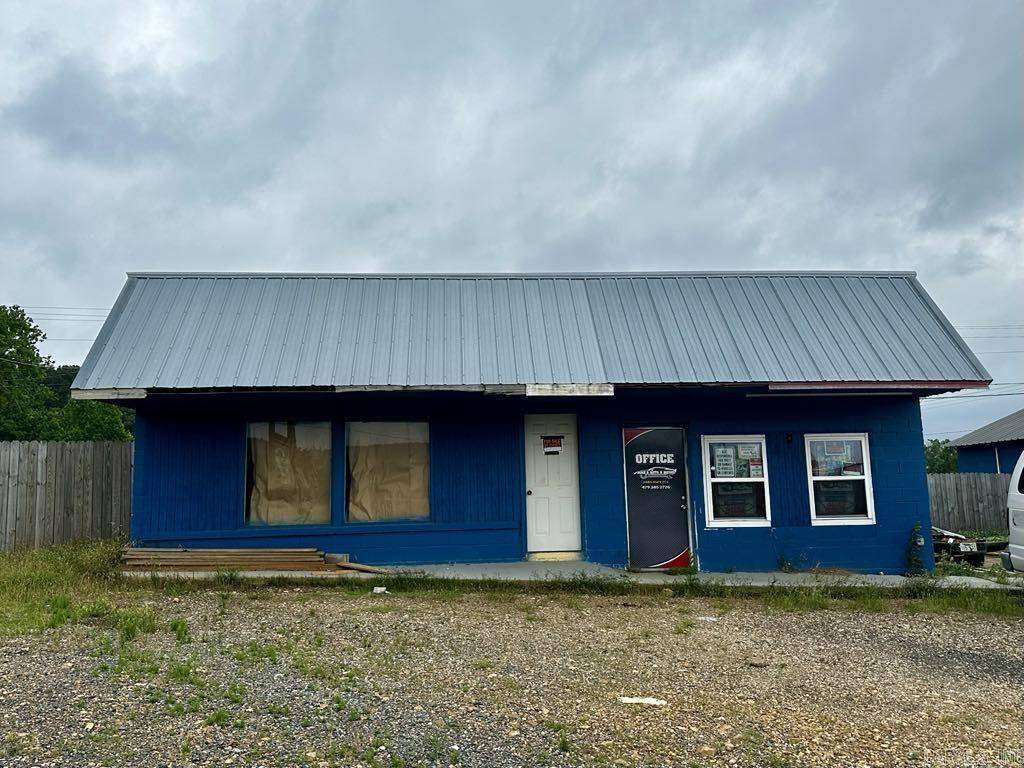 Mena, AR 71953,3474 Hwy 71 S