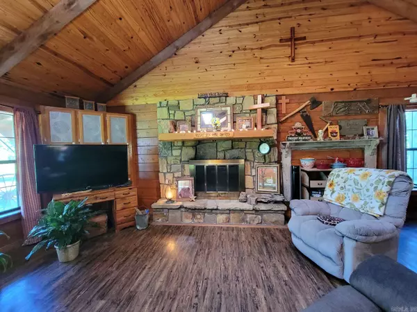 Lockesburg, AR 71846,149 Cherry Bark Lane