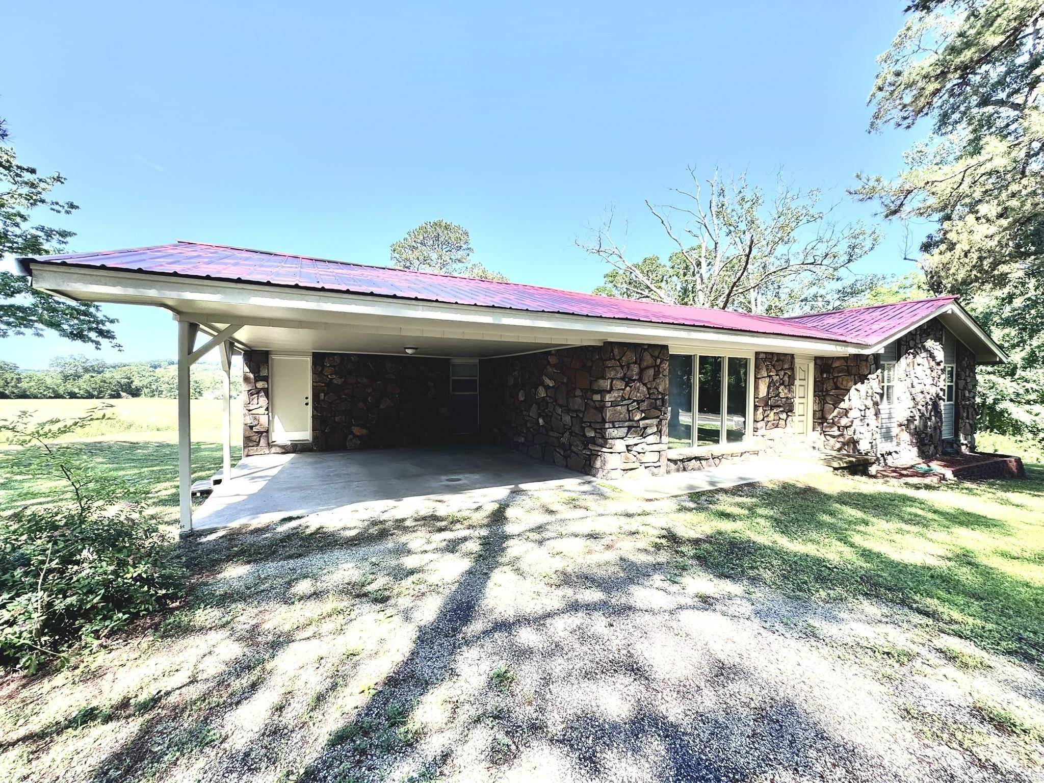 Melbourne, AR 72556,2174 N Main Street