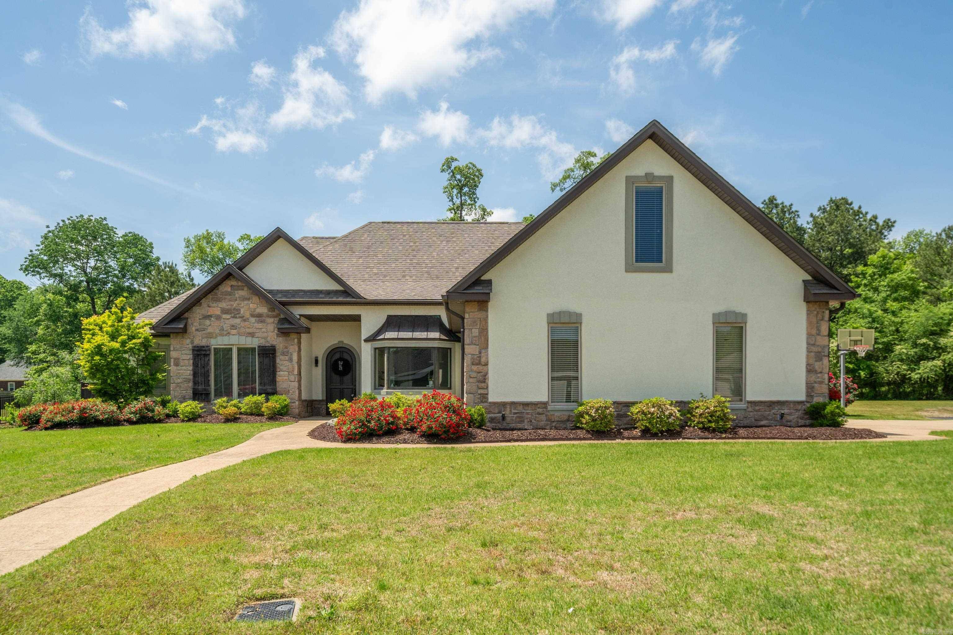 323 Hunterscove Drive, Hot Springs, AR 71913