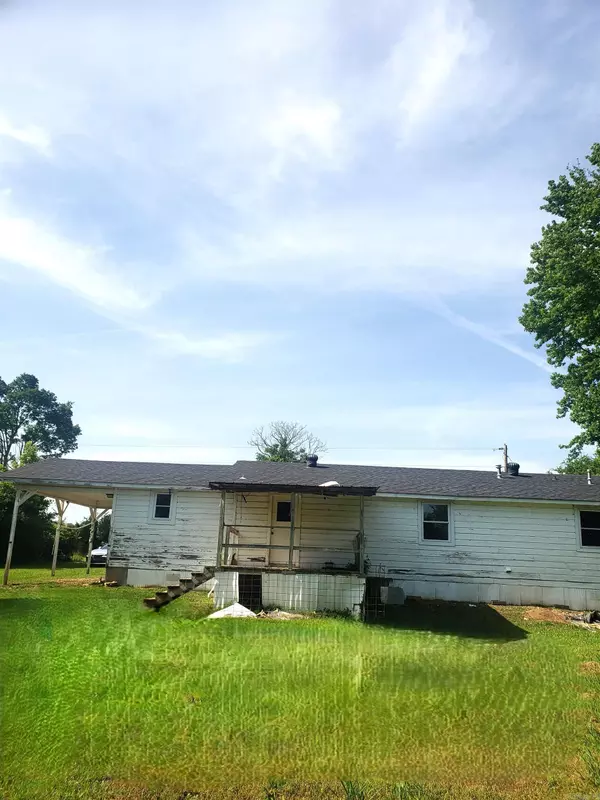Nashville, AR 71852,303 0ld Center Point Road