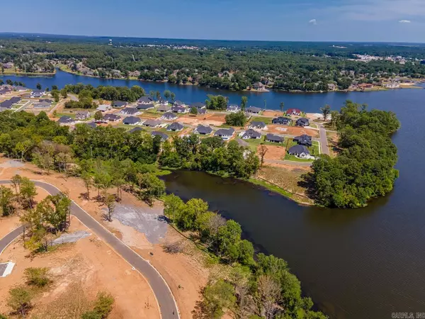 6101 Majestic Waters dr, Benton, AR 72019