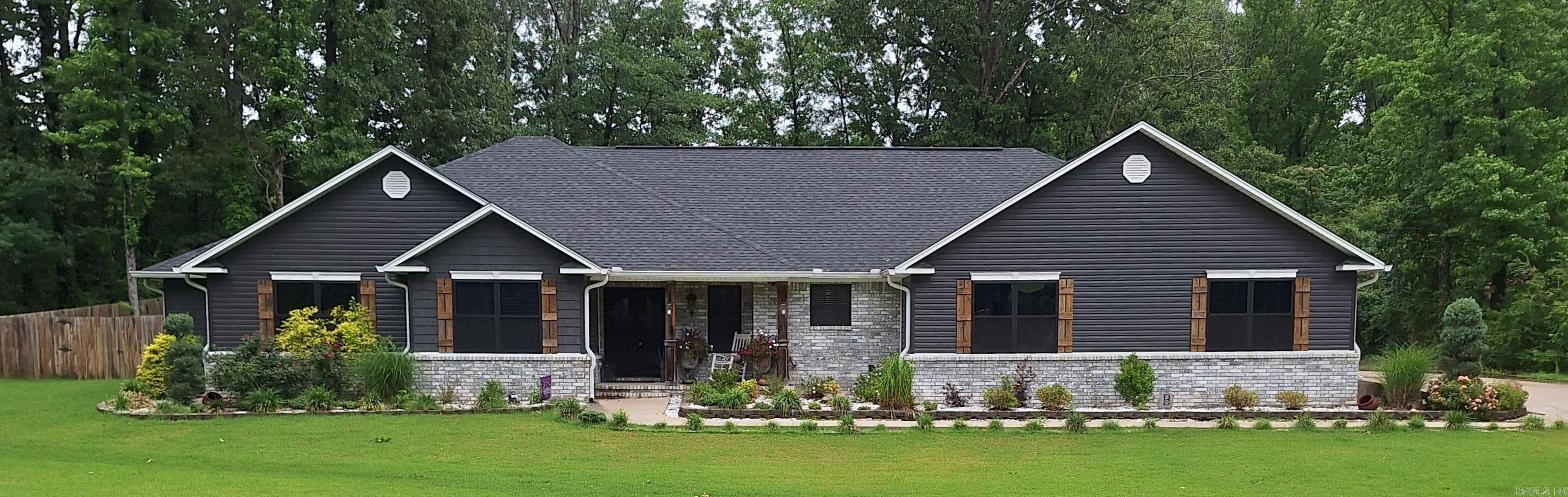 4401 Wagon Trace Cove, White Hall, AR 71602