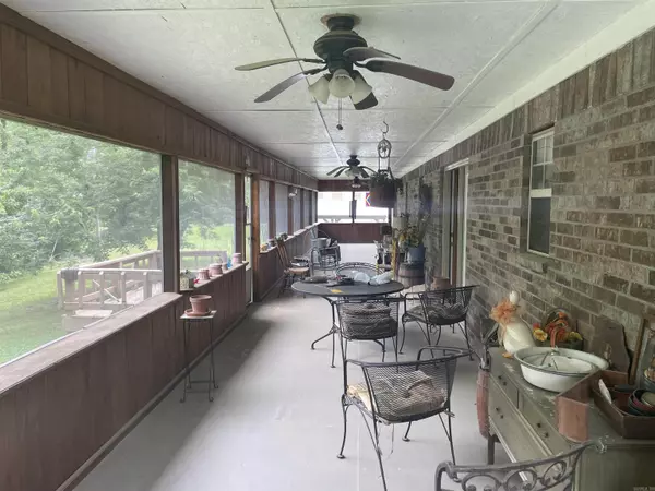 Mountain View, AR 72560,186 Wilcox
