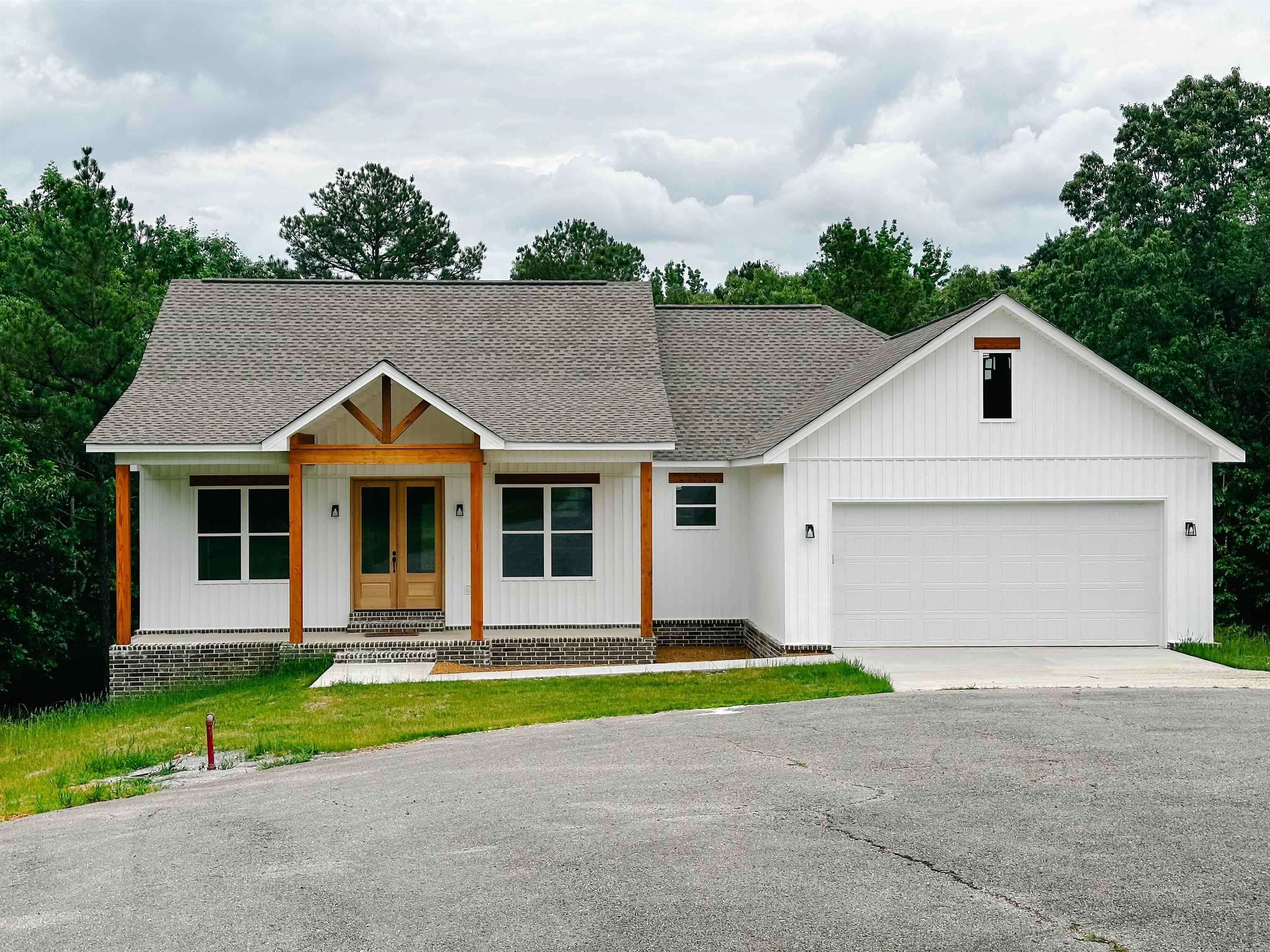 105 Caddy Cove Lane, Mountain View, AR 72560
