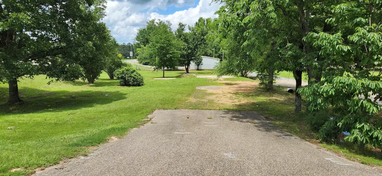 109 Neal St Street, Star City, AR 71667