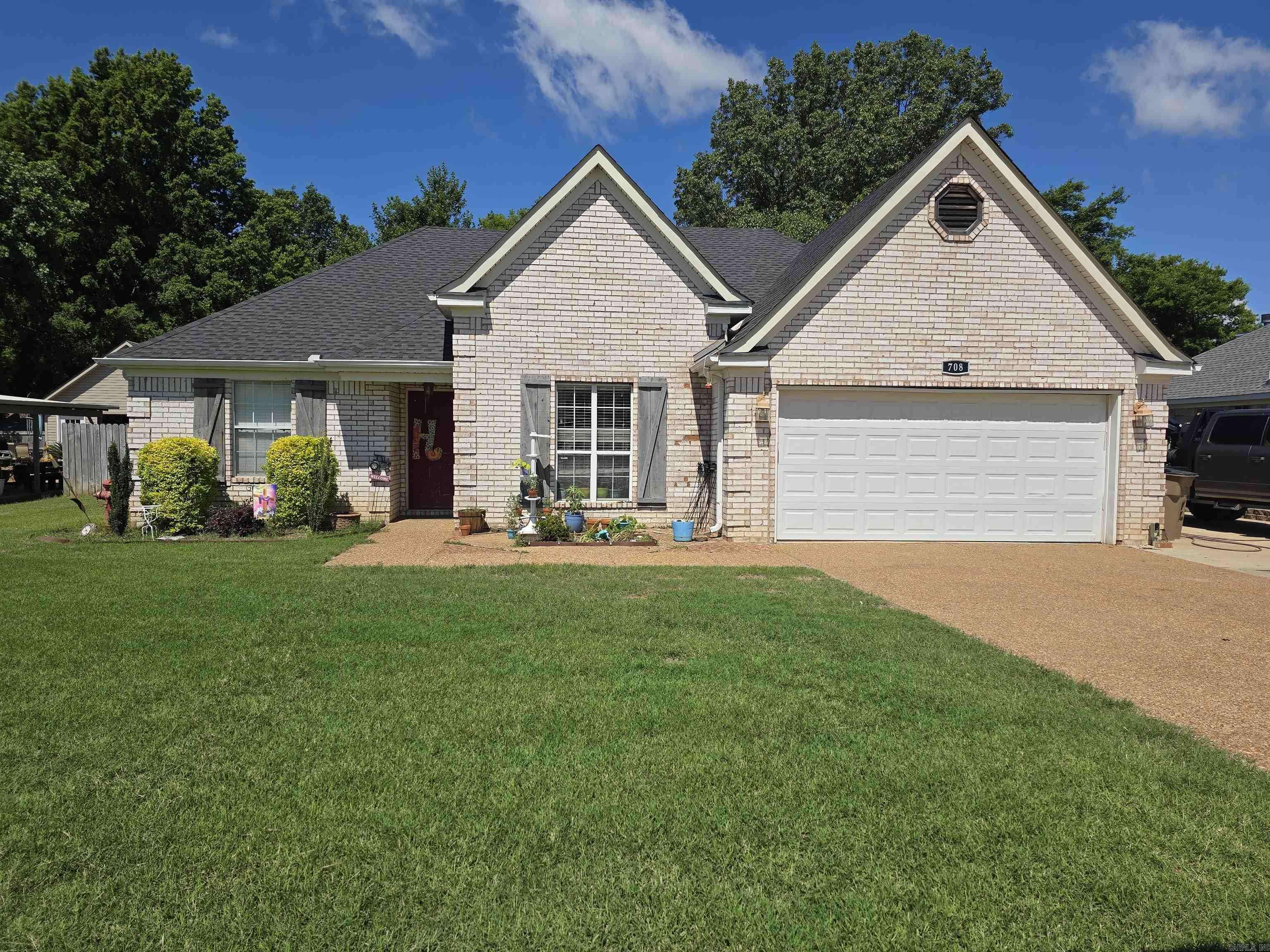 Wynne, AR 72396,708 Mockingbird LN