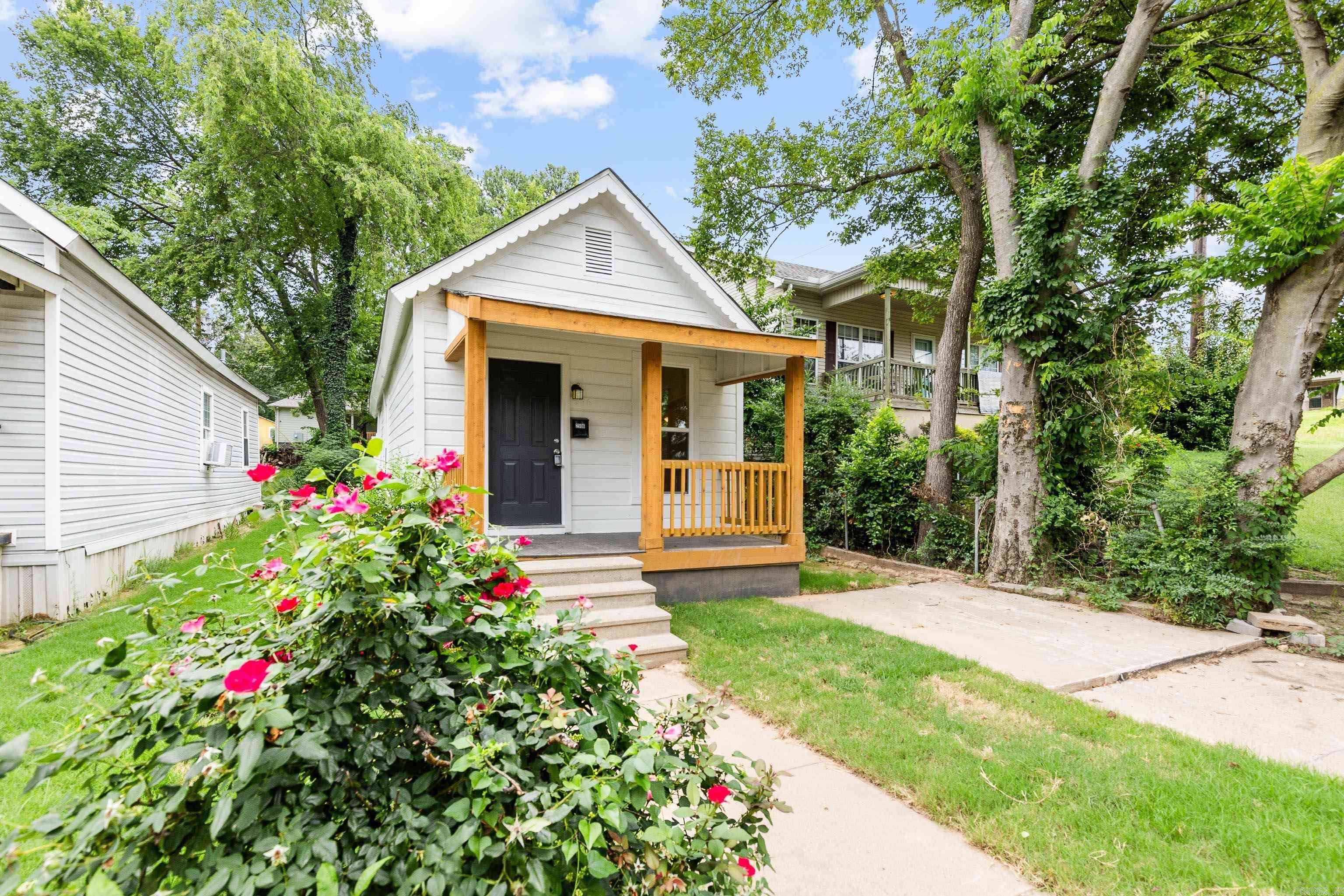Little Rock, AR 72205,2506 W 6th Street