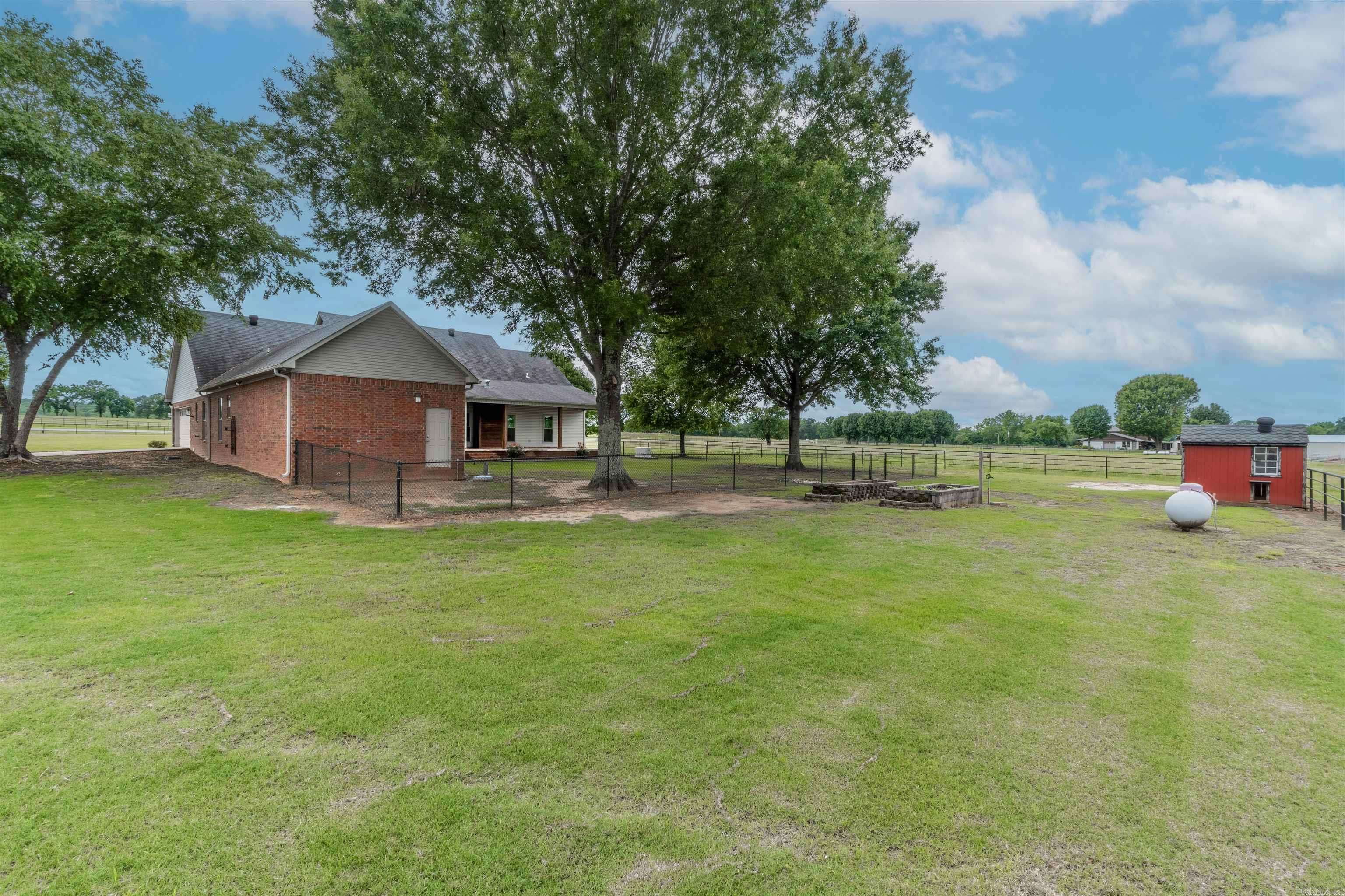 Greenbrier, AR 72058,363 Highway 225 E
