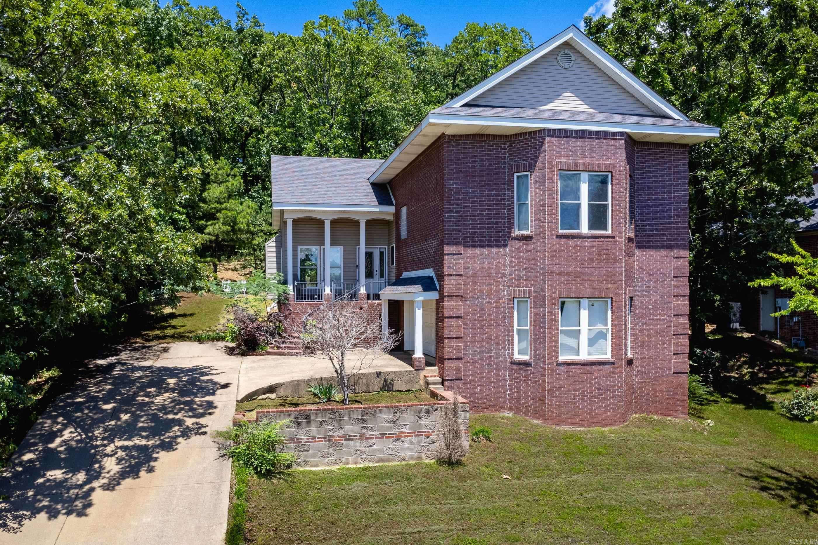 11163 Southridge Drive, Little Rock, AR 72212