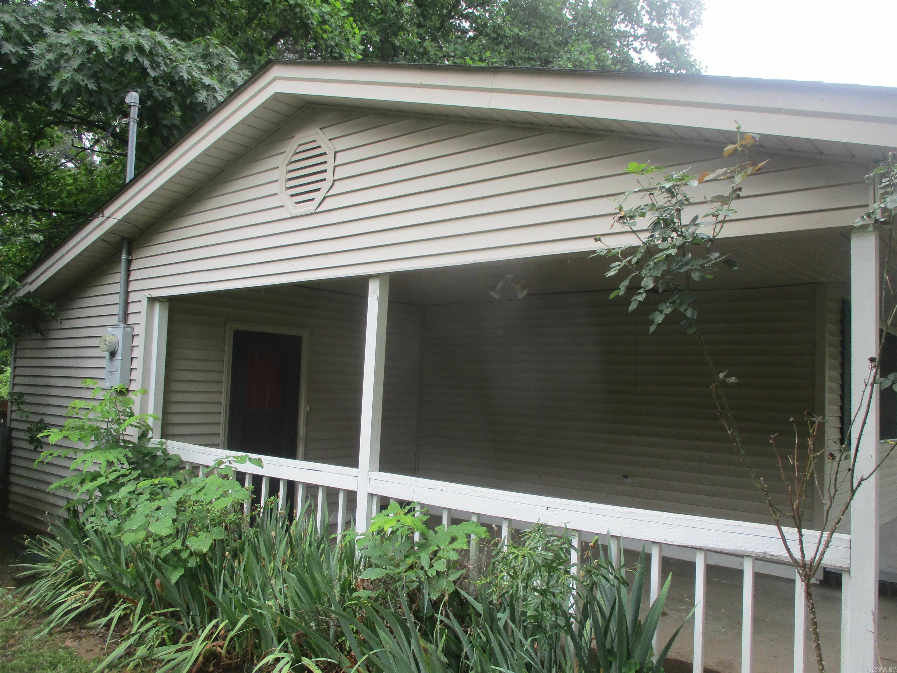 Searcy, AR 72143,905 Merritt Street