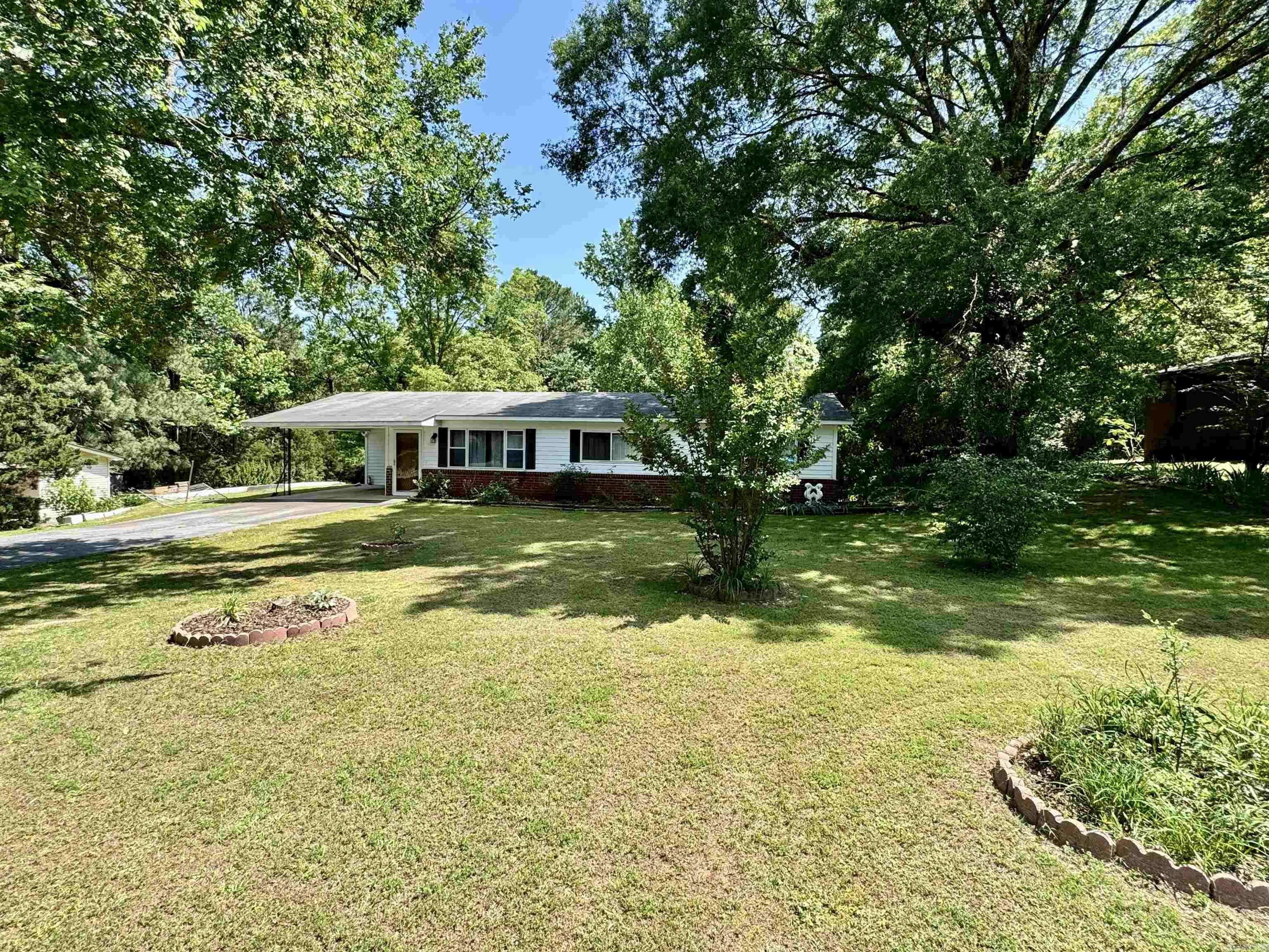 218 Columbia Hills Street, Hot Springs, AR 71913