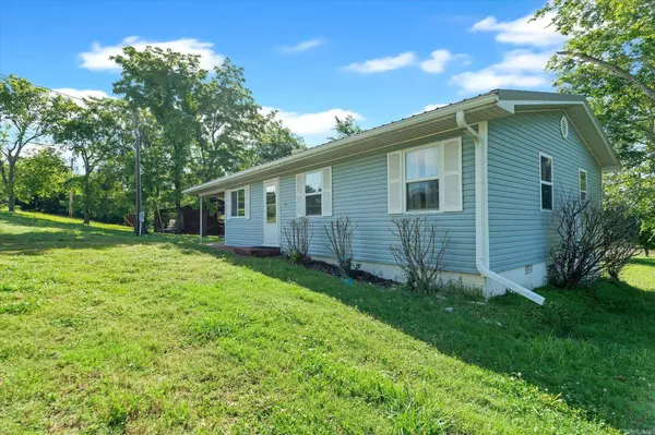 Oakland, AR 72661,6052 Oakland Road