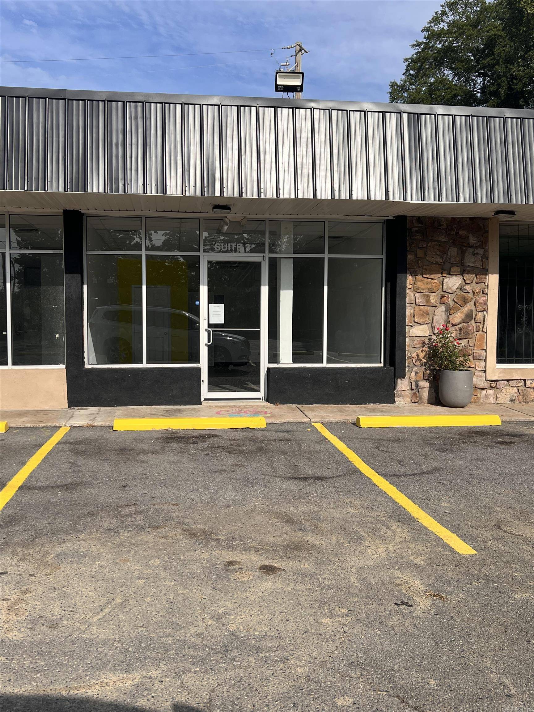 8700 Colonel Glenn Road Unit 3, Little Rock, AR 72204