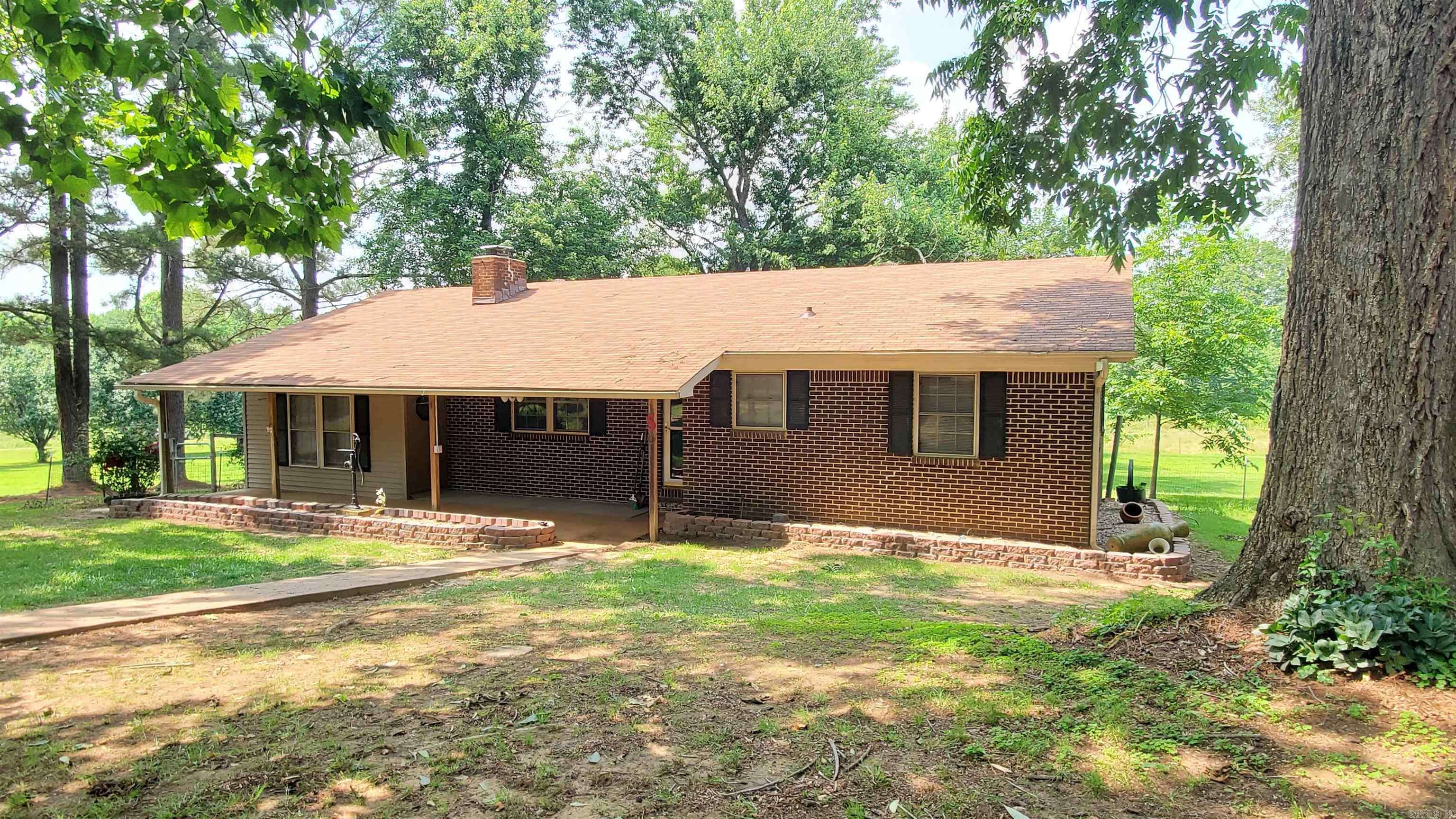 5 E Lewisburg Road, Vilonia, AR 72173