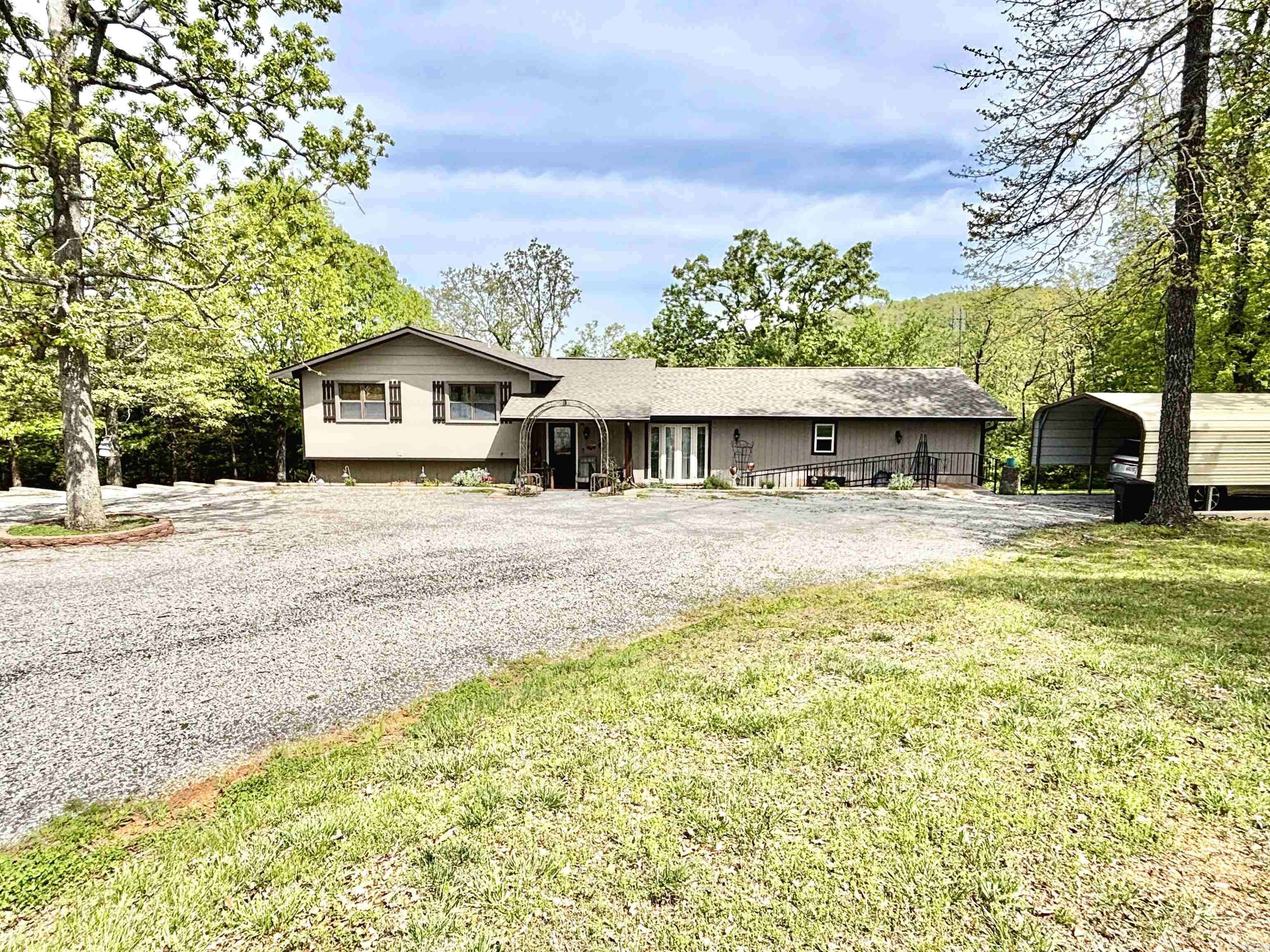3965 Oakland Road, Oakland, AR 72661