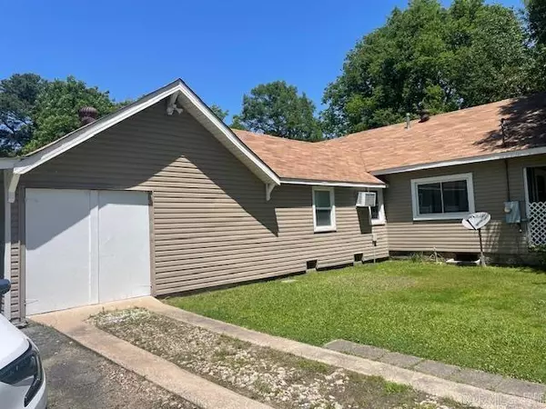 1015 N Main Street, Stuttgart, AR 72160-0000