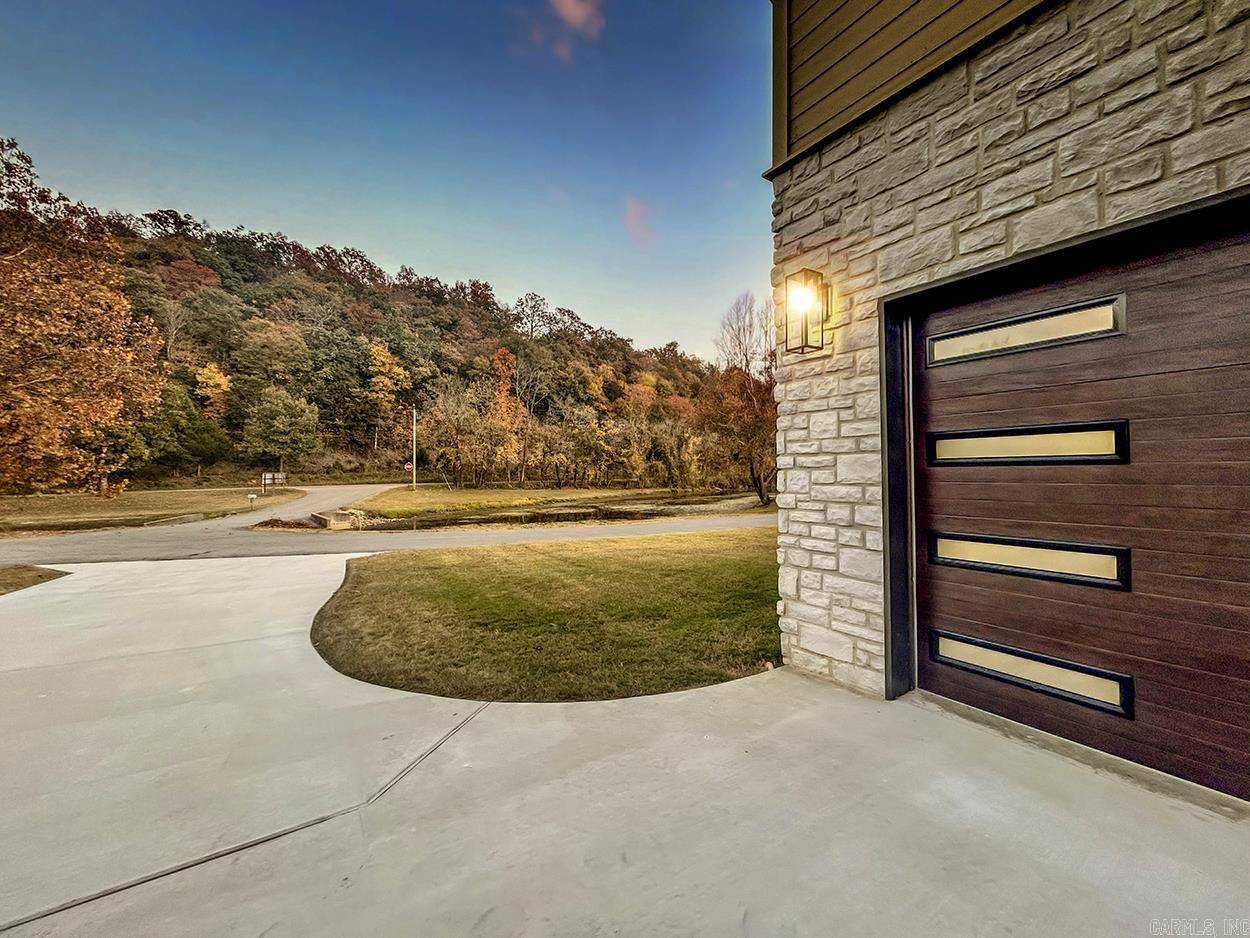 Cotter, AR 72626,5 Sowbug Circle